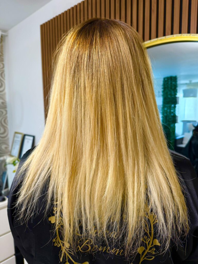 coloration cheveux  jaune orange 